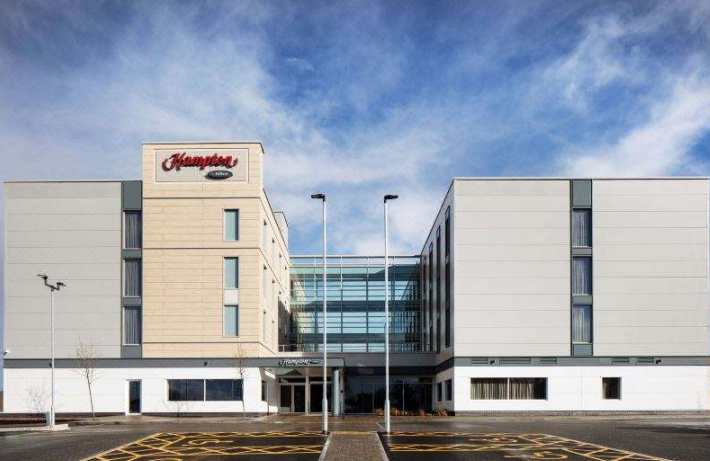 《尊时凯龙在全球》系列报道之一——英国布里斯托机场希尔顿欢朋酒店